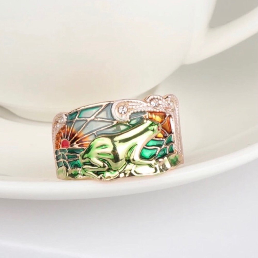 Ring - Picture 2 of 10